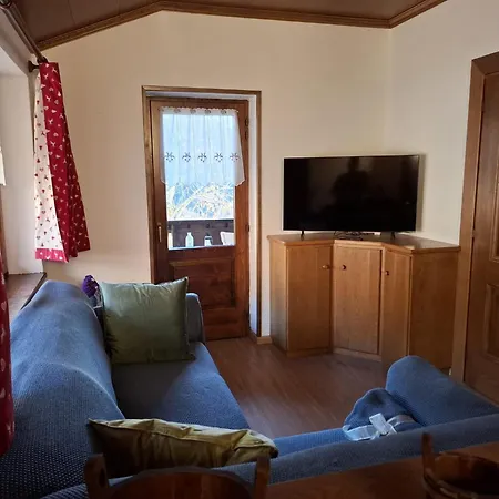 - Sass De Stria Cernadoi Dolomiti 아파트